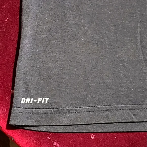 Nike Dri-fit Tee Shirt / T-shirt 👕 - Picture 5 of 7